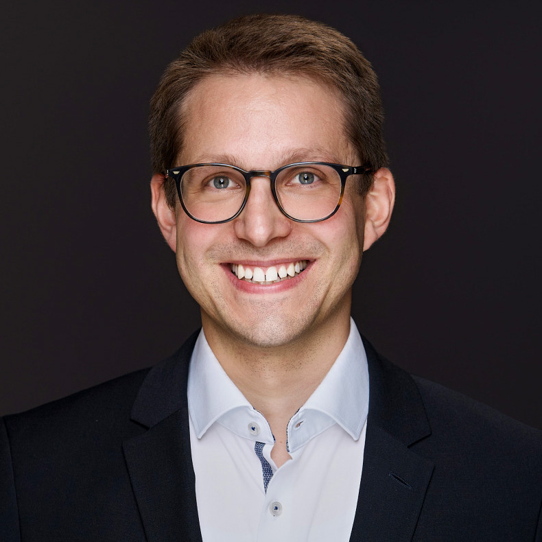Dr. Dominique Köppen
